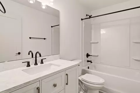 Bath - 408 St Augustine South Dr, Saint Augustine, FL 32086 photo 3 of 3