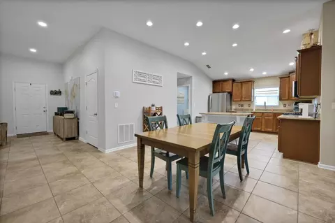 Entry Way - 206 Little Owl Ln, Saint Augustine, FL 32086 photo 2 of 3