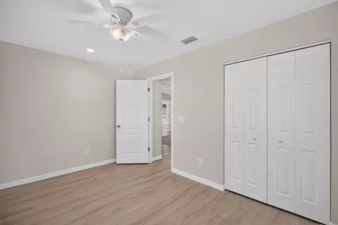 Bedroom - 6320 Pine Cir S, Saint Augustine, FL 32095 photo 4 of 6