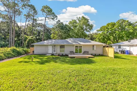 Exterior - 6320 Pine Cir S, Saint Augustine, FL 32095 photo 3 of 7