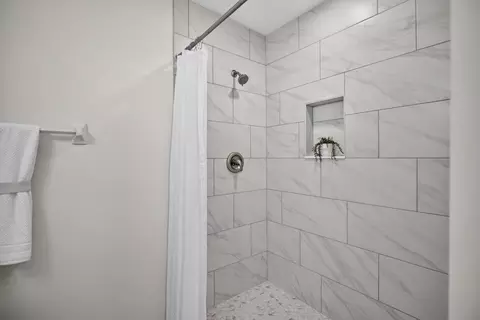 Bath - 6320 Pine Cir S, Saint Augustine, FL 32095 photo 1 of 4