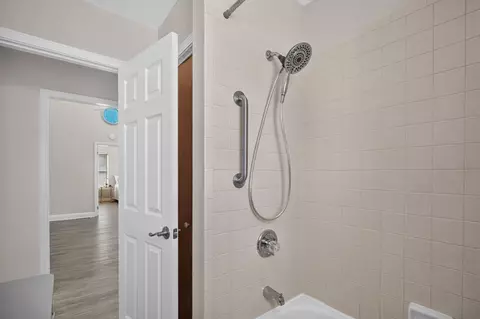 Bath - 5466 4th St, Saint Augustine, FL 32080 photo 6 of 6
