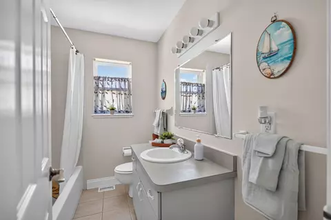 Bath - 5466 4th St, Saint Augustine, FL 32080 photo 4 of 6