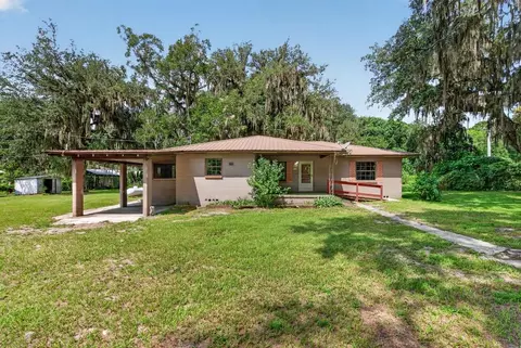 111 Easy Ln, Palatka, FL 32177