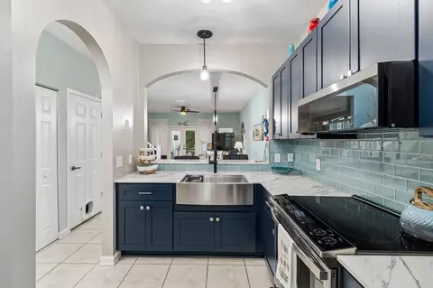 Kitchen - 3111 Haley Pointe Rd, Saint Augustine, FL 32084 photo 4 of 6