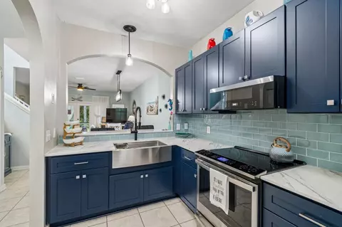 Kitchen - 3111 Haley Pointe Rd, Saint Augustine, FL 32084 photo 5 of 6
