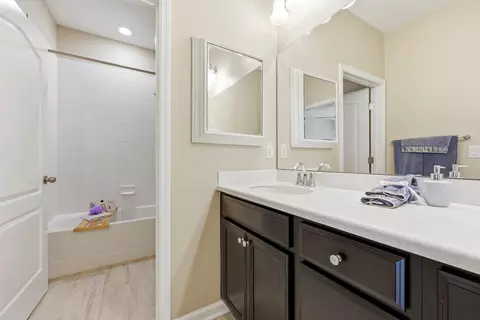 Bath - 2408 Las Calinas Blvd, Saint Augustine, FL 32095 photo 3 of 4