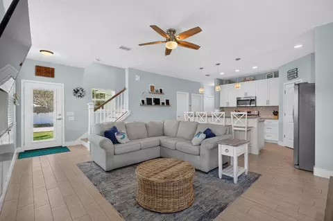 Living - 27 W White St, Saint Augustine, FL 32080 photo 2 of 3