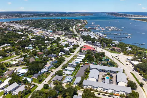 View/Area - 27 W White St, Saint Augustine, FL 32080 photo 10 of 12