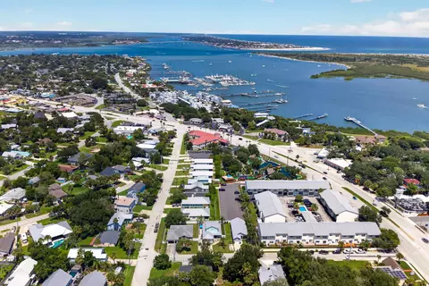 View/Area - 27 W White St, Saint Augustine, FL 32080 photo 5 of 12