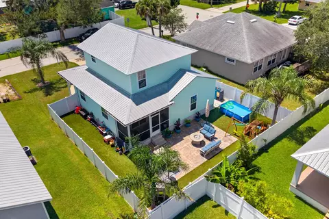 View/Area - 27 W White St, Saint Augustine, FL 32080 photo 3 of 12