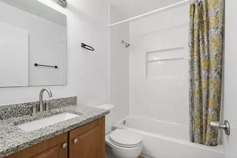 Bath - 21 Nesmith Ave, Saint Augustine, FL 32084 photo 1 of 2