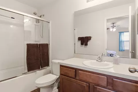 Bath - 256 Whitland Way, Saint Augustine, FL 32086 photo 2 of 3