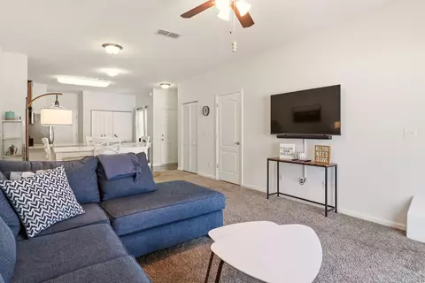 Living - 256 Whitland Way, Saint Augustine, FL 32086 photo 5 of 5