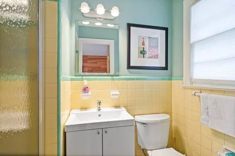 Bath - 253 San Marco Ave, Saint Augustine, FL 32084 photo 2 of 2
