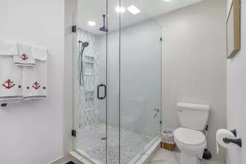 Bath - 1704 Sea Fair Dr, Saint Augustine, FL 32080 photo 2 of 5