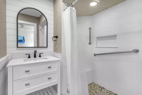 Bath - 1704 Sea Fair Dr, Saint Augustine, FL 32080 photo 3 of 5