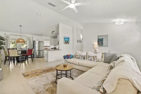 Living - 5448 5th St, Saint Augustine, FL 32080 photo 2 of 5