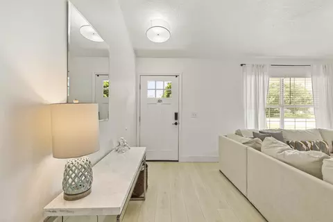 Entry Way - 5448 5th St, Saint Augustine, FL 32080 photo 1 of 1