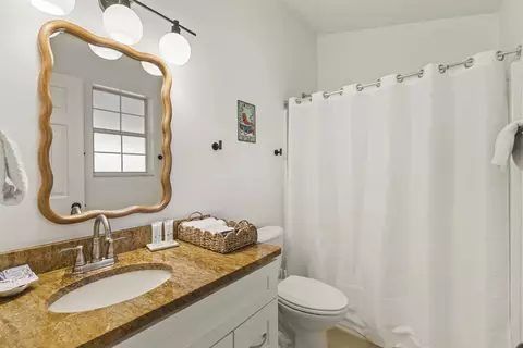 Bath - 5448 5th St, Saint Augustine, FL 32080 photo 1 of 3