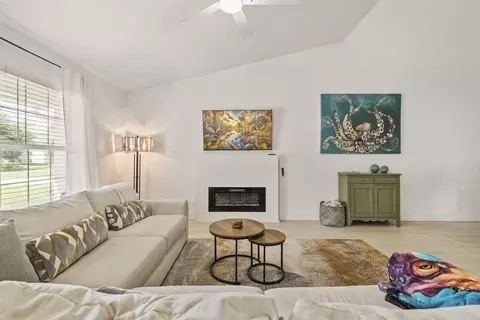 Living - 5448 5th St, Saint Augustine, FL 32080 photo 5 of 5