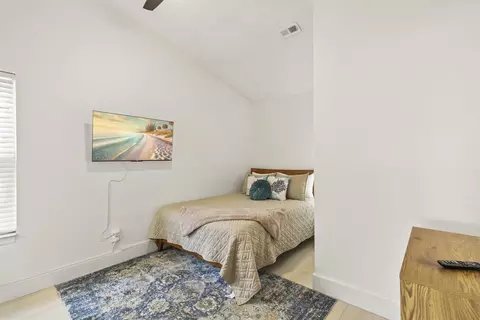 Bedroom - 5448 5th St, Saint Augustine, FL 32080 photo 5 of 10