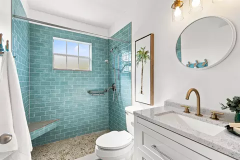 Bath - 503 Sevilla Dr, Saint Augustine, FL 32086 photo 3 of 3