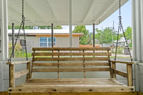 Exterior - 37 Nesmith Ave, Saint Augustine, FL 32084 photo 2 of 7