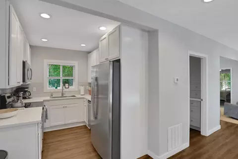Entry Way - 8 Douglas Ave Apt Ab C #A,B & C, Saint Augustine, FL 32084 photo 1 of 3