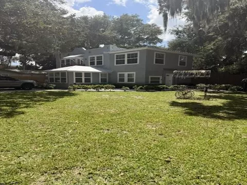 Exterior - 8 Douglas Ave Apt Ab C #A,B & C, Saint Augustine, FL 32084 photo 8 of 10