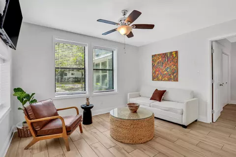 Living - 8 Douglas Ave Apt Ab C #A,B & C, Saint Augustine, FL 32084 photo 4 of 5