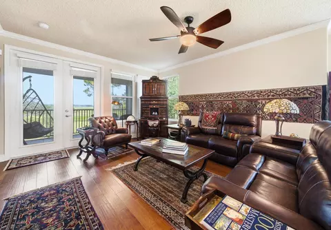 Living - 227 Sunset Pt, Saint Augustine, FL 32080 photo 2 of 4