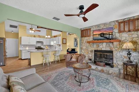 Living - 694 Aleida Dr, Saint Augustine, FL 32086 photo 4 of 5