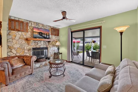 Living - 694 Aleida Dr, Saint Augustine, FL 32086 photo 3 of 5