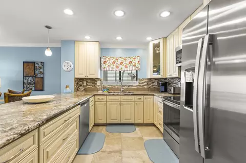 Kitchen - 850 A1a Beach Blvd #86, Saint Augustine, FL 32080 photo 2 of 4