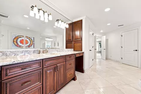 Bath - 116 Lancaster Pl, Saint Augustine, FL 32080 photo 2 of 9