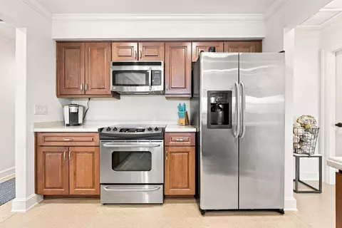 Kitchen - 116 Lancaster Pl, Saint Augustine, FL 32080 photo 7 of 9