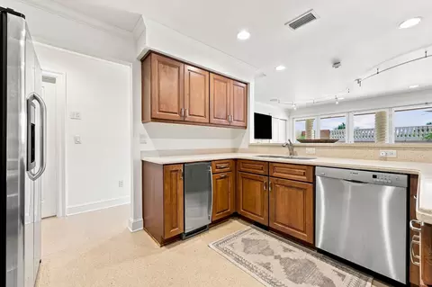 Kitchen - 116 Lancaster Pl, Saint Augustine, FL 32080 photo 6 of 9