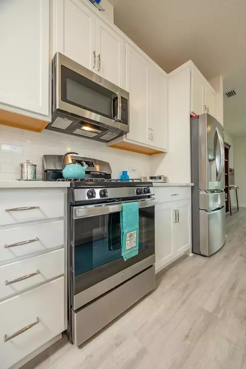 Kitchen - 135 Cedar Elm Way, Saint Augustine, FL 32092 photo 5 of 8