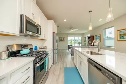 Kitchen - 135 Cedar Elm Way, Saint Augustine, FL 32092 photo 4 of 8