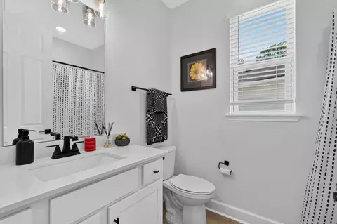 Bath - 846 Lightsey Crossing Ln, Saint Augustine, FL 32084 photo 3 of 4