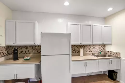 Kitchen - 35 Atlantic Ave Apt A B And C #A, B AND C, Saint Augustine, FL 32084 photo 4 of 4