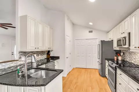 Kitchen - 35 Atlantic Ave Apt A B And C #A, B AND C, Saint Augustine, FL 32084 photo 2 of 4