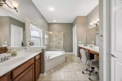 Bath - 655 Porta Rosa Cir, Saint Augustine, FL 32092 photo 1 of 4