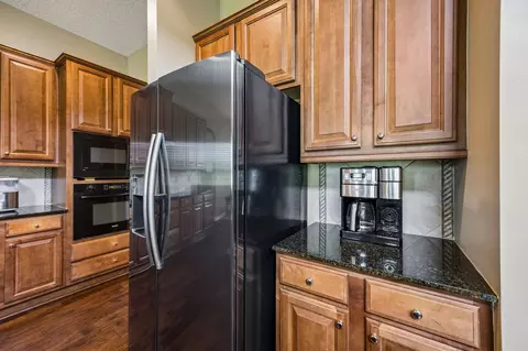 Kitchen - 655 Porta Rosa Cir, Saint Augustine, FL 32092 photo 5 of 5