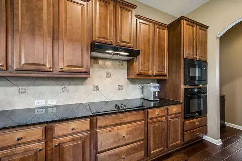 Kitchen - 655 Porta Rosa Cir, Saint Augustine, FL 32092 photo 2 of 5