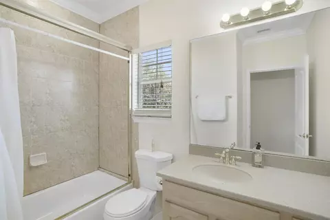 Bath - 4 Lisbon St, Saint Augustine Beach, FL 32080 photo 3 of 6