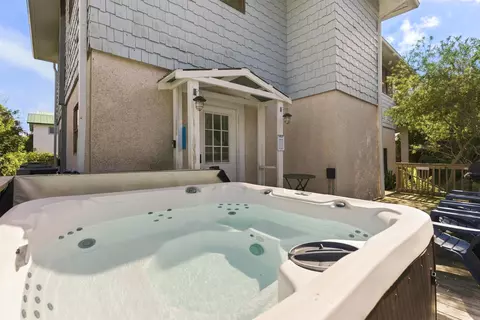 Exterior - 5484 5th St, Saint Augustine, FL 32080 photo 7 of 7