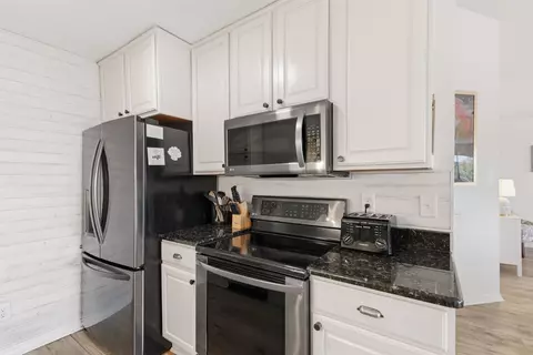 Kitchen - 5484 5th St, Saint Augustine, FL 32080 photo 3 of 6