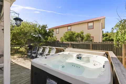 Exterior - 5484 5th St, Saint Augustine, FL 32080 photo 6 of 7